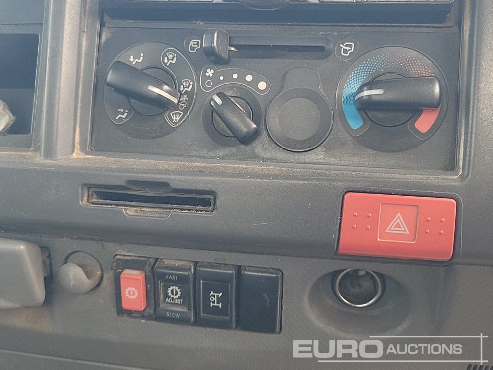 Kiper 2015 Isuzu N75.150: slika Kiper 2015 Isuzu N75.150