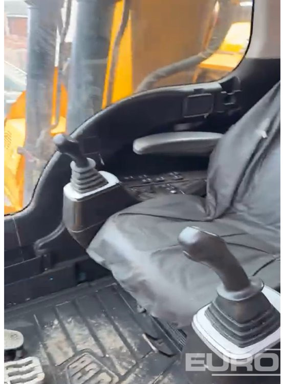 2015 JCB JS130LC - Bager gusjeničar: slika 2015 JCB JS130LC - Bager gusjeničar 2015 JCB JS130LC - Bager gusjeničar: slika 2015 JCB JS130LC - Bager gusjeničar