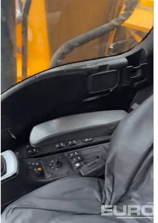 2015 JCB JS130LC - Bager gusjeničar: slika 2015 JCB JS130LC - Bager gusjeničar 2015 JCB JS130LC - Bager gusjeničar: slika 2015 JCB JS130LC - Bager gusjeničar