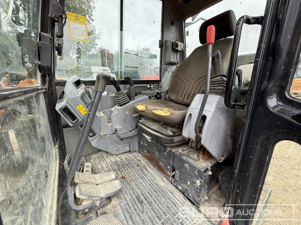 2015 Kubota KX080-4 - Mini bager: slika 2015 Kubota KX080-4 - Mini bager 2015 Kubota KX080-4 - Mini bager: slika 2015 Kubota KX080-4 - Mini bager