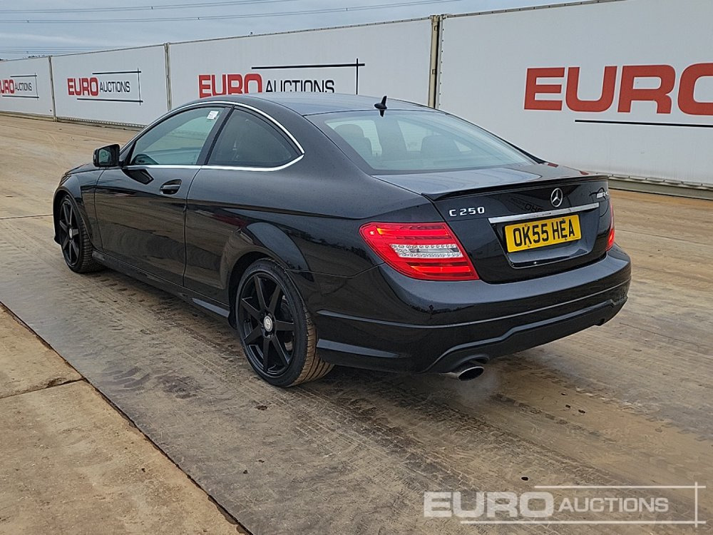 2015 Mercedes C250 AMG - Automobil: slika 2015 Mercedes C250 AMG - Automobil 2015 Mercedes C250 AMG - Automobil: slika 2015 Mercedes C250 AMG - Automobil