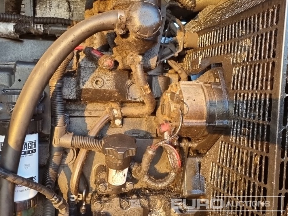 Generatorski set 2015 SDMO R165C3: slika Generatorski set 2015 SDMO R165C3 Generatorski set 2015 SDMO R165C3: slika Generatorski set 2015 SDMO R165C3