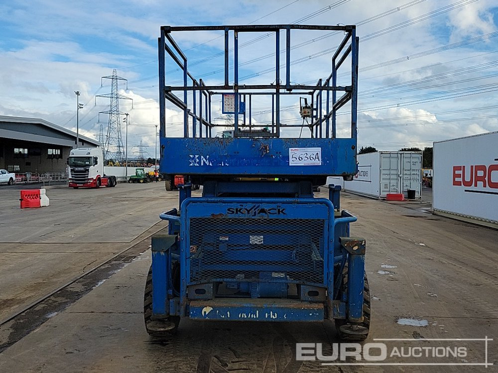 2015 SkyJack SJ8841 - Podizna platforma: slika 2015 SkyJack SJ8841 - Podizna platforma 2015 SkyJack SJ8841 - Podizna platforma: slika 2015 SkyJack SJ8841 - Podizna platforma