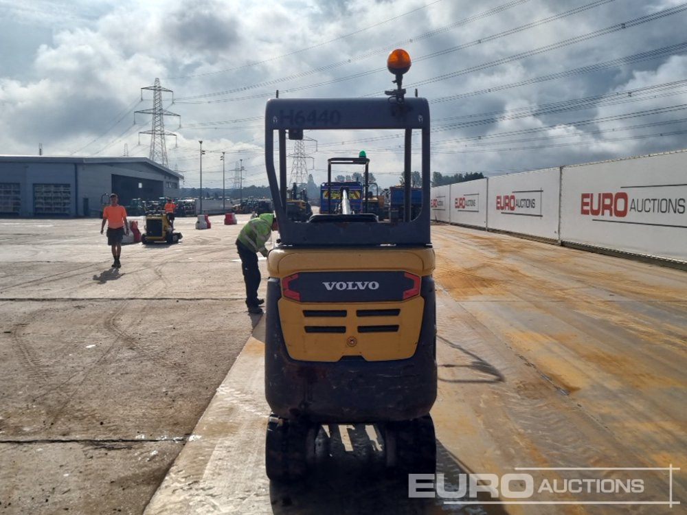 2015 Volvo EC15C - Mini bager: slika 2015 Volvo EC15C - Mini bager 2015 Volvo EC15C - Mini bager: slika 2015 Volvo EC15C - Mini bager