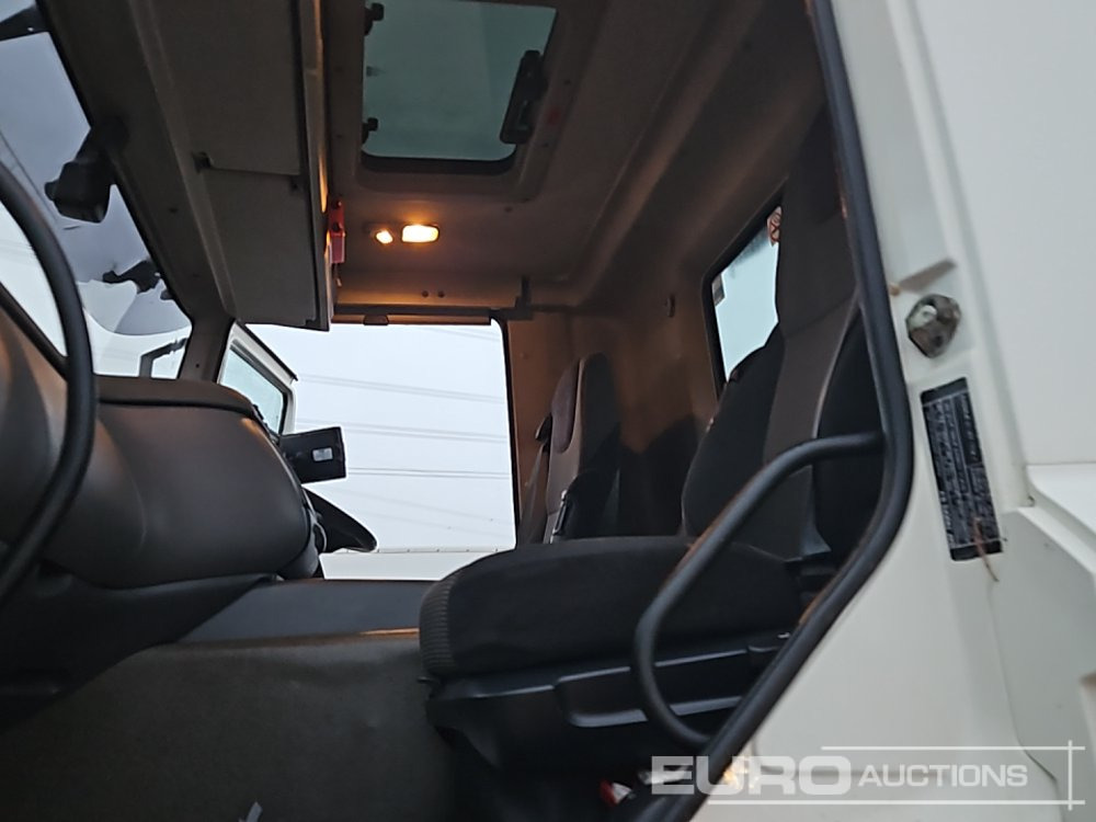 Kamion s otvorenim sandukom za prijevoz teških strojeva 2016 DAF CF400: slika Kamion s otvorenim sandukom za prijevoz teških strojeva 2016 DAF CF400