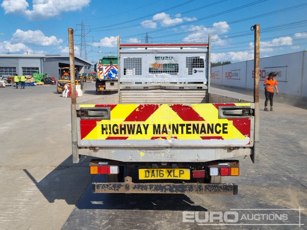 2016 Isuzu Crafter - Dostavno vozilo s ravnom platformom: slika 2016 Isuzu Crafter - Dostavno vozilo s ravnom platformom 2016 Isuzu Crafter - Dostavno vozilo s ravnom platformom: slika 2016 Isuzu Crafter - Dostavno vozilo s ravnom platformom