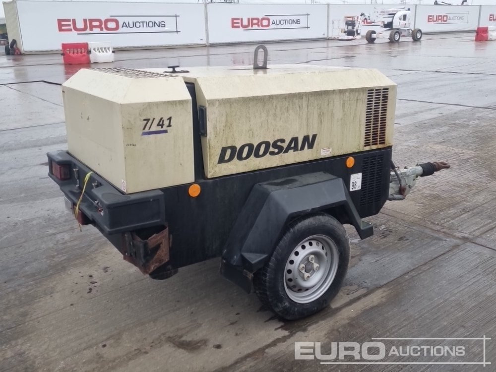 2017 Doosan 741 - Zračni kompresor: slika 2017 Doosan 741 - Zračni kompresor 2017 Doosan 741 - Zračni kompresor: slika 2017 Doosan 741 - Zračni kompresor