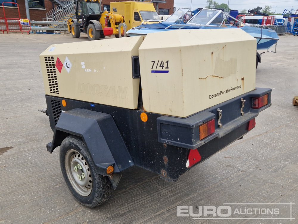 2017 Doosan 741 - Zračni kompresor: slika 2017 Doosan 741 - Zračni kompresor 2017 Doosan 741 - Zračni kompresor: slika 2017 Doosan 741 - Zračni kompresor