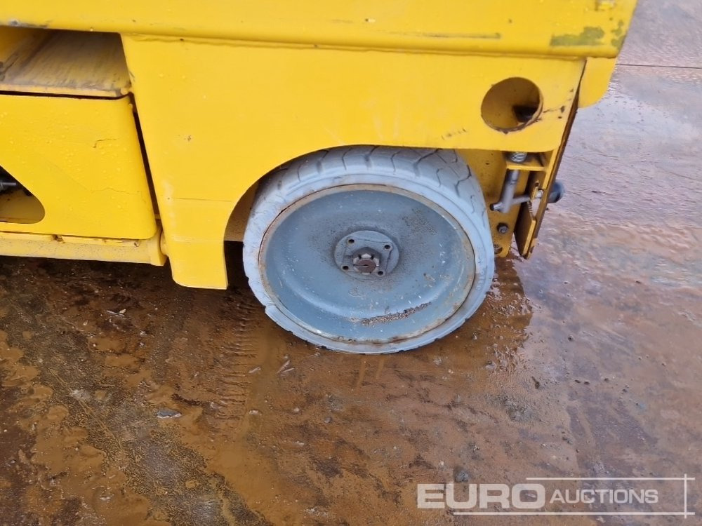 Podizna platforma 2017 Haulotte Compact 14: slika Podizna platforma 2017 Haulotte Compact 14