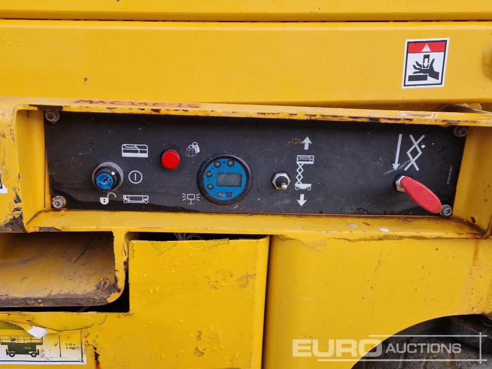 Podizna platforma 2017 Haulotte Compact 14: slika Podizna platforma 2017 Haulotte Compact 14