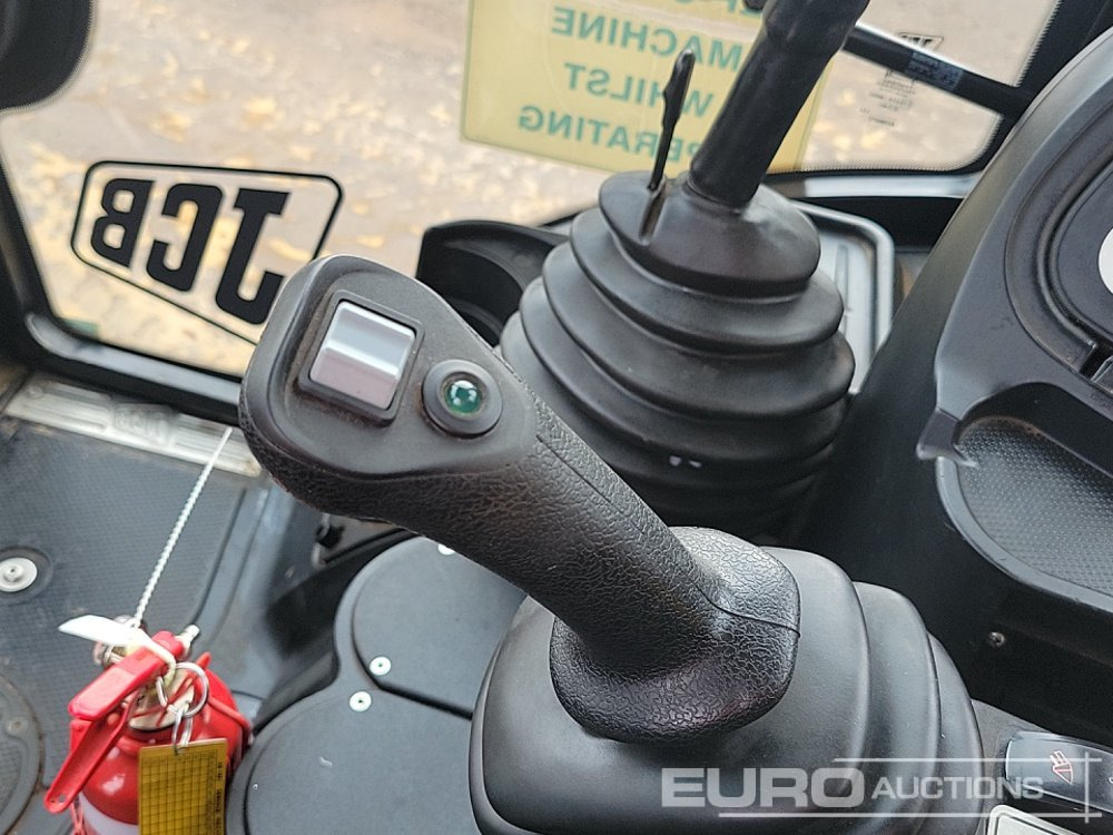 Rovokopač-utovarivač 2017 JCB 3CX P21 ECO: slika Rovokopač-utovarivač 2017 JCB 3CX P21 ECO
