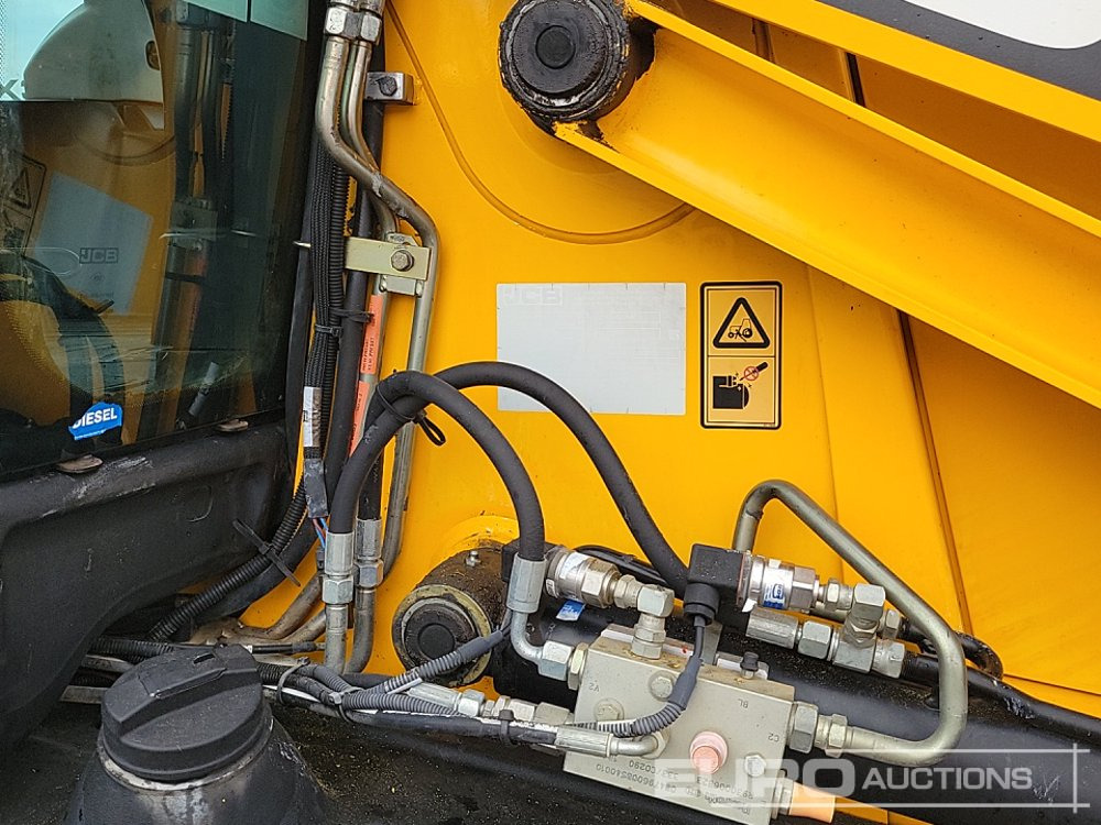 Rovokopač-utovarivač 2017 JCB 3CX P21 ECO: slika Rovokopač-utovarivač 2017 JCB 3CX P21 ECO