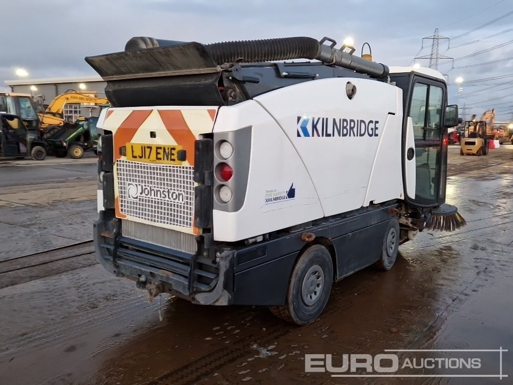 2017 Johnston 4x2 Road Sweeper, Reverse Camera, Automatic Gearbox - Cestovna čistilica: slika 2017 Johnston 4x2 Road Sweeper, Reverse Camera, Automatic Gearbox - Cestovna čistilica 2017 Johnston 4x2 Road Sweeper, Reverse Camera, Automatic Gearbox - Cestovna čistilica: slika 2017 Johnston 4x2 Road Sweeper, Reverse Camera, Automatic Gearbox - Cestovna čistilica