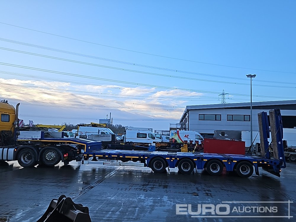 2017 Kassbohrer 4 Axle Extendable Stepframe Low Loader Trailer, 1 Rear Stear Axle, Out Riggers, Hydraulic Fliptoe Ramps - Poluprikolica s niskim utovarivačem: slika 2017 Kassbohrer 4 Axle Extendable Stepframe Low Loader Trailer, 1 Rear Stear Axle, Out Riggers, Hydraulic Fliptoe Ramps - Poluprikolica s niskim utovarivačem 2017 Kassbohrer 4 Axle Extendable Stepframe Low Loader Trailer, 1 Rear Stear Axle, Out Riggers, Hydraulic Fliptoe Ramps - Poluprikolica s niskim utovarivačem: slika 2017 Kassbohrer 4 Axle Extendable Stepframe Low Loader Trailer, 1 Rear Stear Axle, Out Riggers, Hydraulic Fliptoe Ramps - Poluprikolica s niskim utovarivačem
