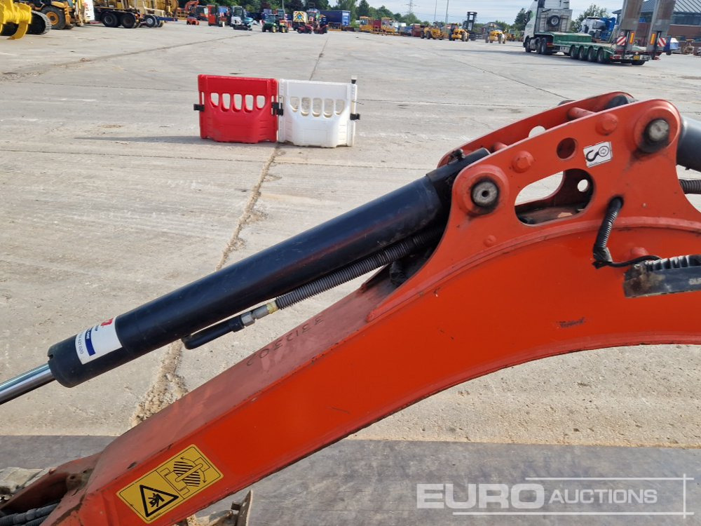 Mini bager 2017 Kubota KX016-4: slika Mini bager 2017 Kubota KX016-4