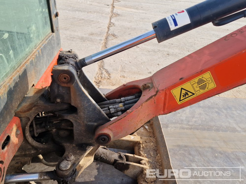 Mini bager 2017 Kubota KX016-4: slika Mini bager 2017 Kubota KX016-4