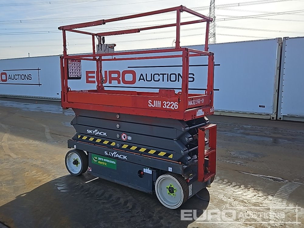 2017 SkyJack SJ3226 - Škarasta podizna platforma: slika 2017 SkyJack SJ3226 - Škarasta podizna platforma 2017 SkyJack SJ3226 - Škarasta podizna platforma: slika 2017 SkyJack SJ3226 - Škarasta podizna platforma