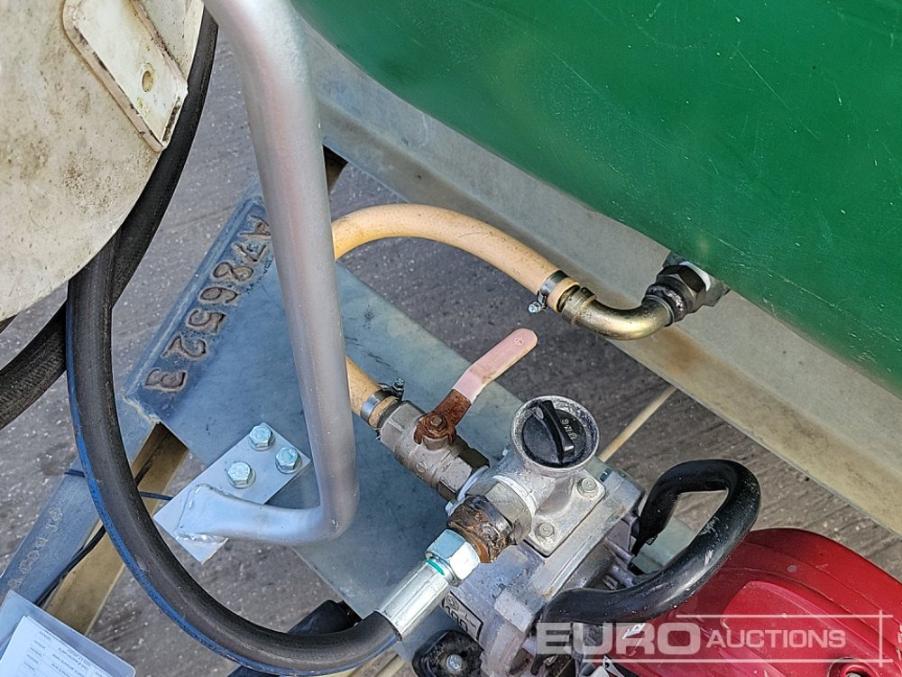 Cisterna za skladištenje 2017 Trailer Engineering Single Axle Plastic Water Bowser, Honda Petrol Pump: slika Cisterna za skladištenje 2017 Trailer Engineering Single Axle Plastic Water Bowser, Honda Petrol Pump