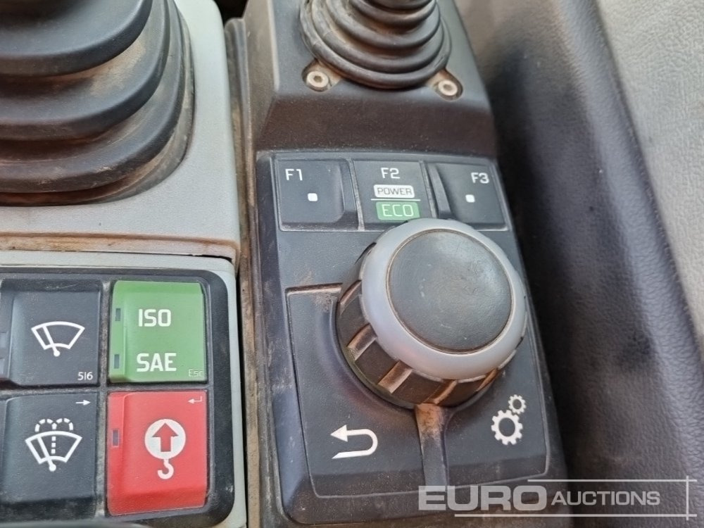 Mini bager 2017 Wacker Neuson EZ80: slika Mini bager 2017 Wacker Neuson EZ80
