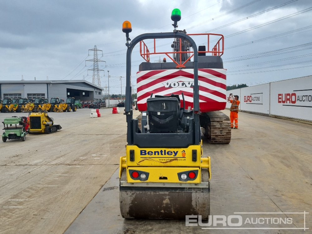 2018 Bomag BW120AD-5 - Valjak: slika 2018 Bomag BW120AD-5 - Valjak 2018 Bomag BW120AD-5 - Valjak: slika 2018 Bomag BW120AD-5 - Valjak
