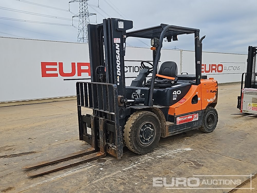 2018 Doosan D40SC-7 - Viličar: slika 2018 Doosan D40SC-7 - Viličar 2018 Doosan D40SC-7 - Viličar: slika 2018 Doosan D40SC-7 - Viličar