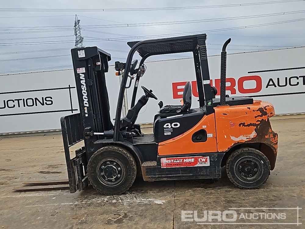 2018 Doosan D40SC-7 - Viličar: slika 2018 Doosan D40SC-7 - Viličar 2018 Doosan D40SC-7 - Viličar: slika 2018 Doosan D40SC-7 - Viličar