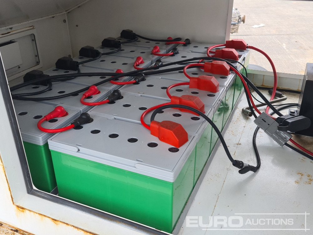 Rasvjetni stup 2018 Prolectric ProLight Solar Tower: slika Rasvjetni stup 2018 Prolectric ProLight Solar Tower