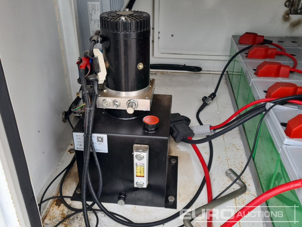 Rasvjetni stup 2018 Prolectric ProLight Solar Tower: slika Rasvjetni stup 2018 Prolectric ProLight Solar Tower