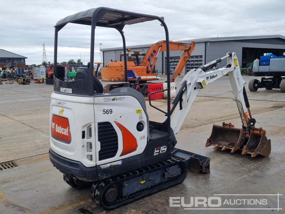 2019 Bobcat E19 - Mini bager: slika 2019 Bobcat E19 - Mini bager 2019 Bobcat E19 - Mini bager: slika 2019 Bobcat E19 - Mini bager
