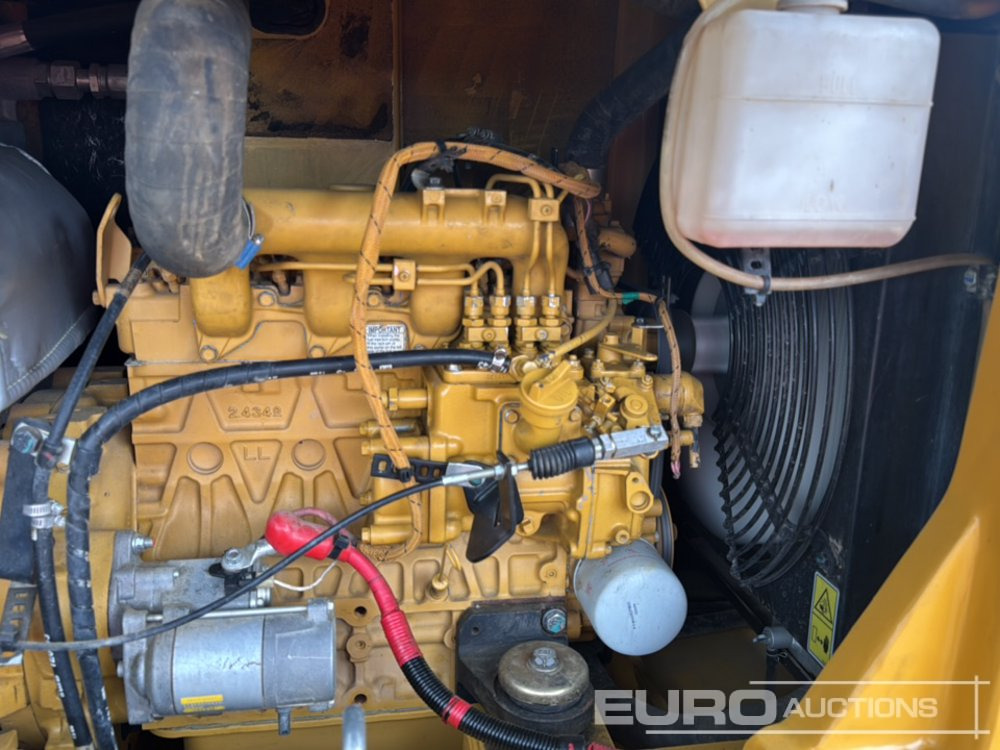 Mini bager 2019 CAT 305.5E2: slika Mini bager 2019 CAT 305.5E2