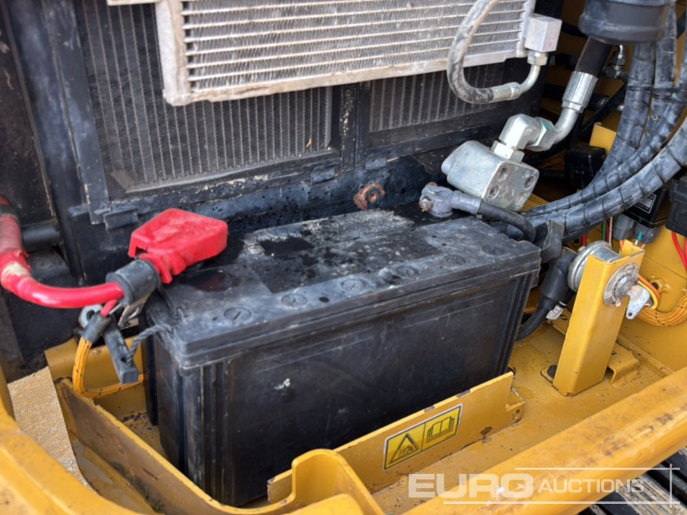 Mini bager 2019 CAT 305.5E2: slika Mini bager 2019 CAT 305.5E2
