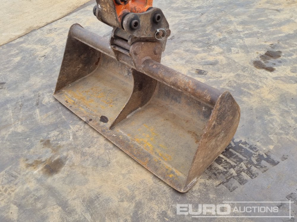 Mini bager 2019 Hitachi ZX19U-5A: slika Mini bager 2019 Hitachi ZX19U-5A
