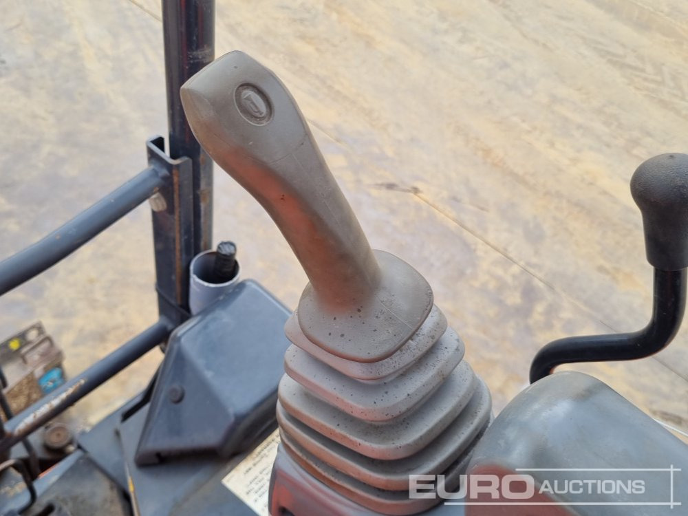 Mini bager 2019 Hitachi ZX19U-5A: slika Mini bager 2019 Hitachi ZX19U-5A