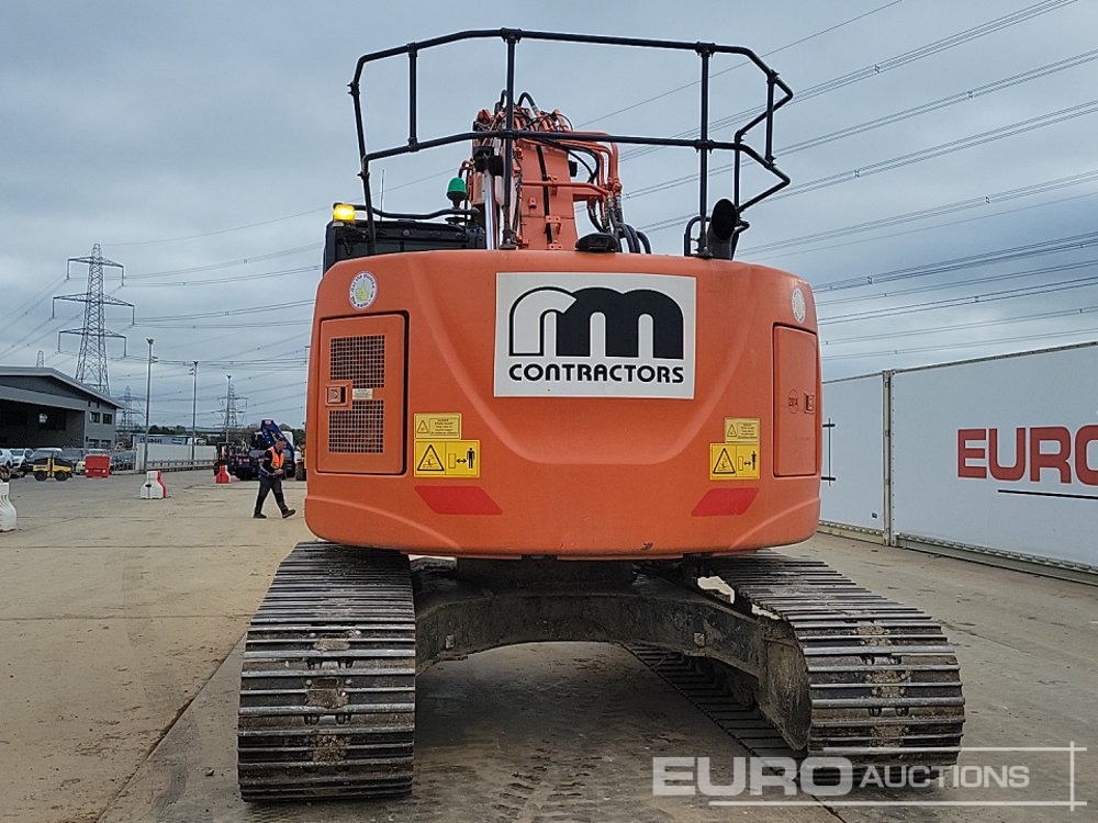 2019 Hitachi ZX225USLC-6 - Bager gusjeničar: slika 2019 Hitachi ZX225USLC-6 - Bager gusjeničar 2019 Hitachi ZX225USLC-6 - Bager gusjeničar: slika 2019 Hitachi ZX225USLC-6 - Bager gusjeničar