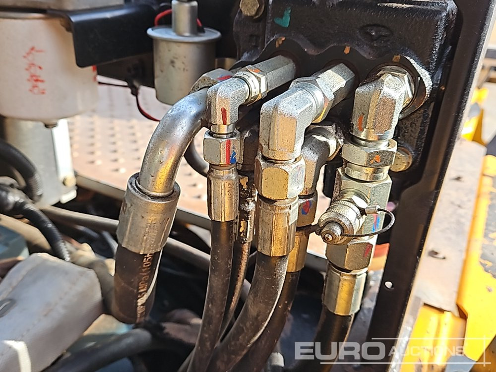 Mini istovarivač 2019 JCB 3STH: slika Mini istovarivač 2019 JCB 3STH