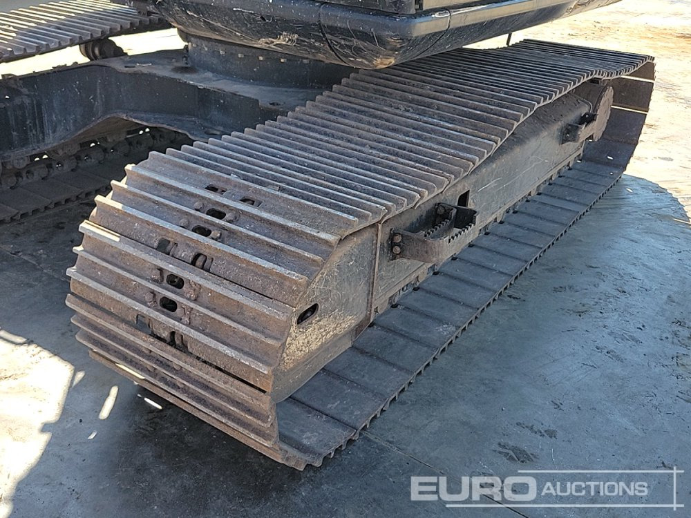 Bager gusjeničar 2019 JCB JS131LC: slika Bager gusjeničar 2019 JCB JS131LC