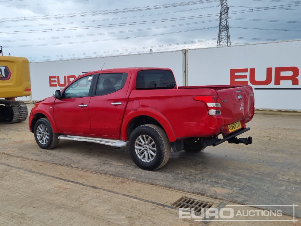 2019 Mitsubishi L200 - Pick-up: slika 2019 Mitsubishi L200 - Pick-up 2019 Mitsubishi L200 - Pick-up: slika 2019 Mitsubishi L200 - Pick-up