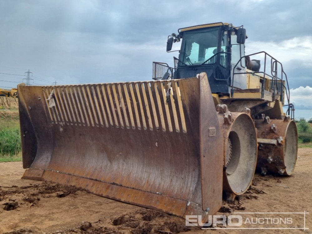 2020 CAT 826K - Kompaktor: slika 2020 CAT 826K - Kompaktor 2020 CAT 826K - Kompaktor: slika 2020 CAT 826K - Kompaktor
