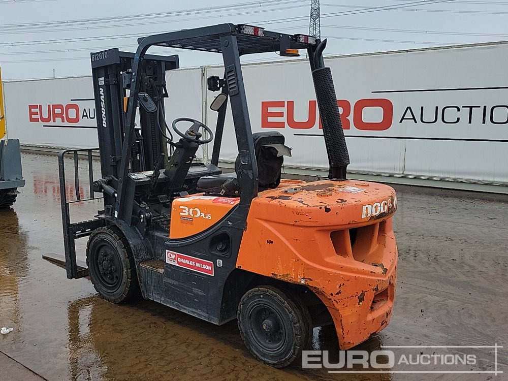 2020 Doosan D30GP - Viličar: slika 2020 Doosan D30GP - Viličar 2020 Doosan D30GP - Viličar: slika 2020 Doosan D30GP - Viličar