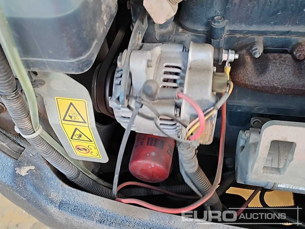 Mini bager 2020 Kubota KX016-4: slika Mini bager 2020 Kubota KX016-4 Mini bager 2020 Kubota KX016-4: slika Mini bager 2020 Kubota KX016-4