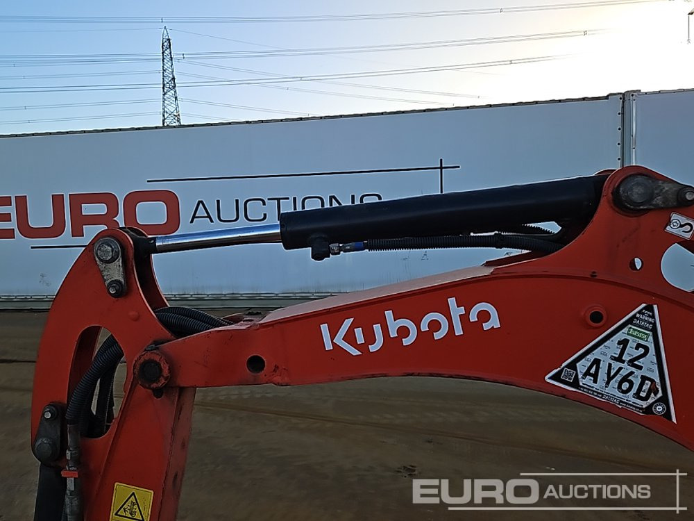 Mini bager 2020 Kubota KX016-4: slika Mini bager 2020 Kubota KX016-4 Mini bager 2020 Kubota KX016-4: slika Mini bager 2020 Kubota KX016-4
