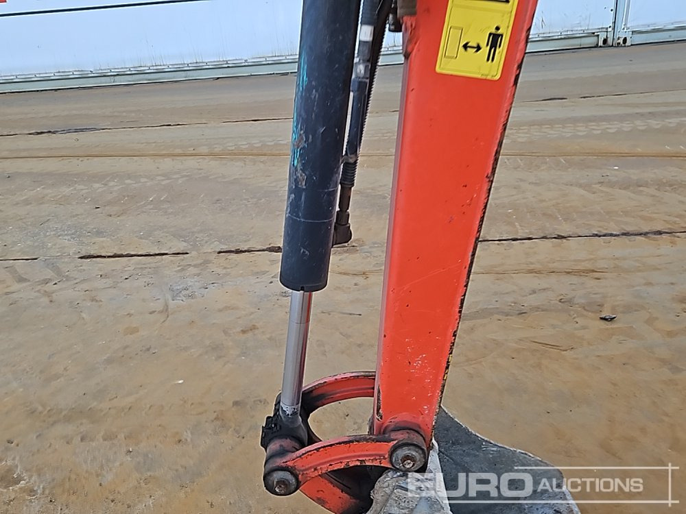 Mini bager 2020 Kubota KX016-4: slika Mini bager 2020 Kubota KX016-4 Mini bager 2020 Kubota KX016-4: slika Mini bager 2020 Kubota KX016-4