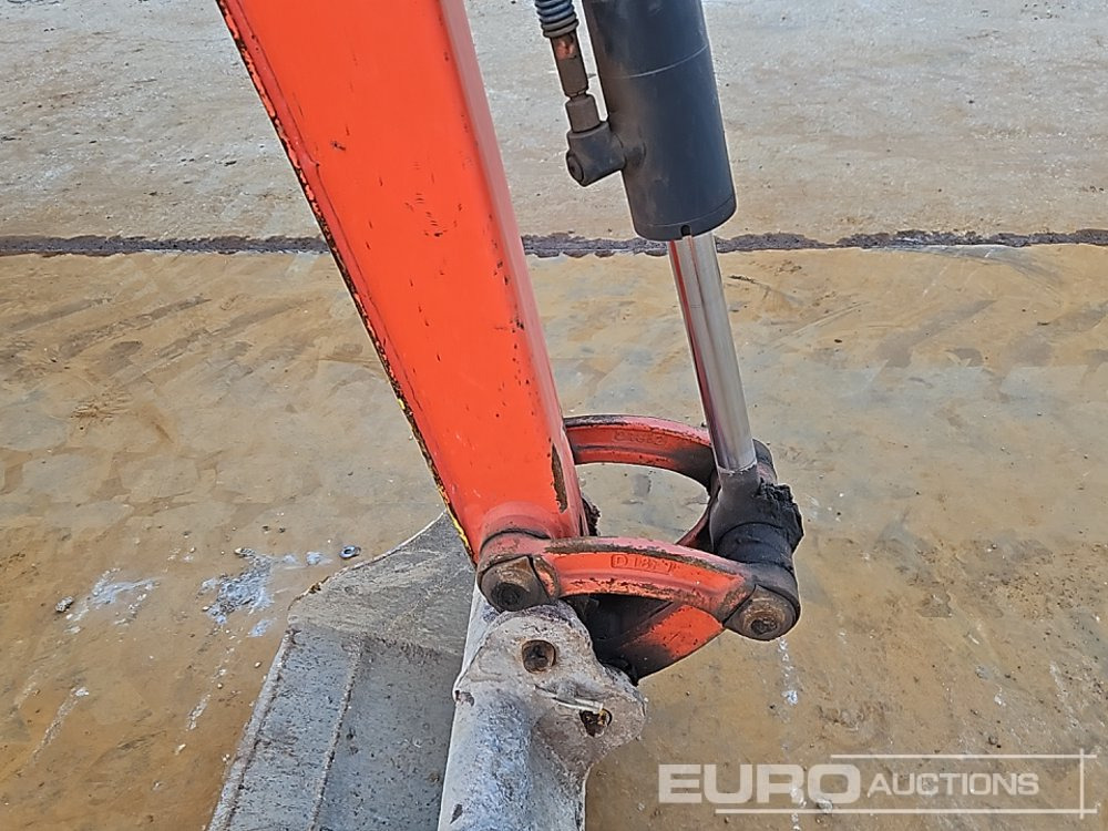 Mini bager 2020 Kubota KX016-4: slika Mini bager 2020 Kubota KX016-4 Mini bager 2020 Kubota KX016-4: slika Mini bager 2020 Kubota KX016-4