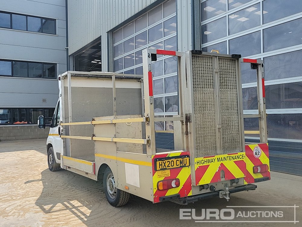 2020 Peugeot Boxer 335 - Dostavno vozilo s ravnom platformom: slika 2020 Peugeot Boxer 335 - Dostavno vozilo s ravnom platformom 2020 Peugeot Boxer 335 - Dostavno vozilo s ravnom platformom: slika 2020 Peugeot Boxer 335 - Dostavno vozilo s ravnom platformom