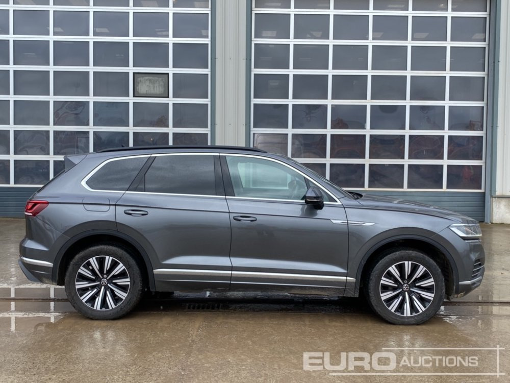 SUV 2020 Volkswagen Touareg: slika SUV 2020 Volkswagen Touareg SUV 2020 Volkswagen Touareg: slika SUV 2020 Volkswagen Touareg