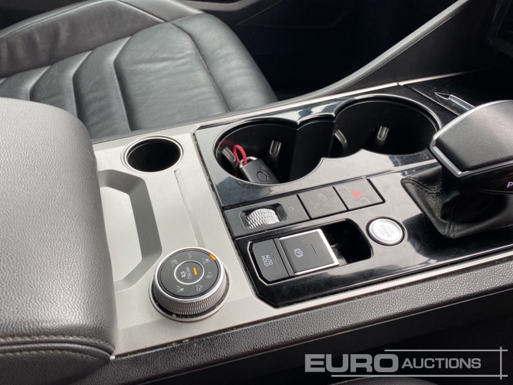 SUV 2020 Volkswagen Touareg: slika SUV 2020 Volkswagen Touareg SUV 2020 Volkswagen Touareg: slika SUV 2020 Volkswagen Touareg