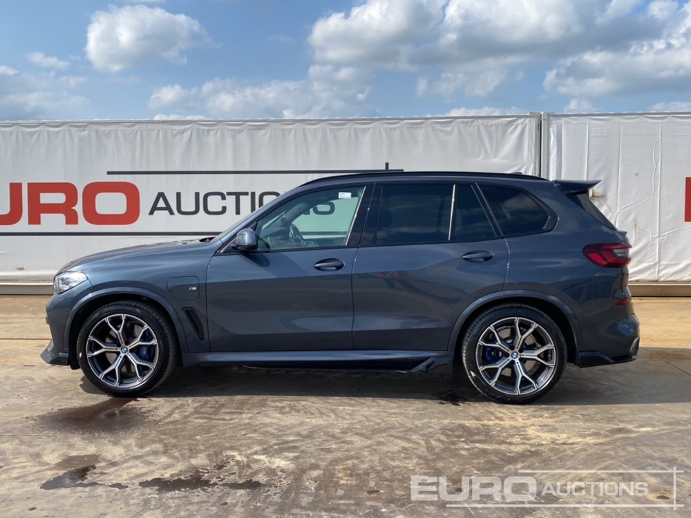 2021 BMW X5 45E M-Sport - SUV: slika 2021 BMW X5 45E M-Sport - SUV 2021 BMW X5 45E M-Sport - SUV: slika 2021 BMW X5 45E M-Sport - SUV