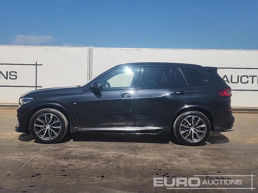 2021 BMW X5 45E M-Sport - SUV: slika 2021 BMW X5 45E M-Sport - SUV 2021 BMW X5 45E M-Sport - SUV: slika 2021 BMW X5 45E M-Sport - SUV