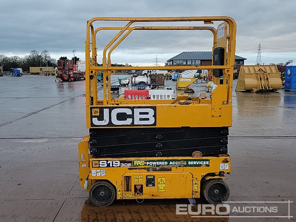 Podizna platforma 2021 JCB S1930E: slika Podizna platforma 2021 JCB S1930E