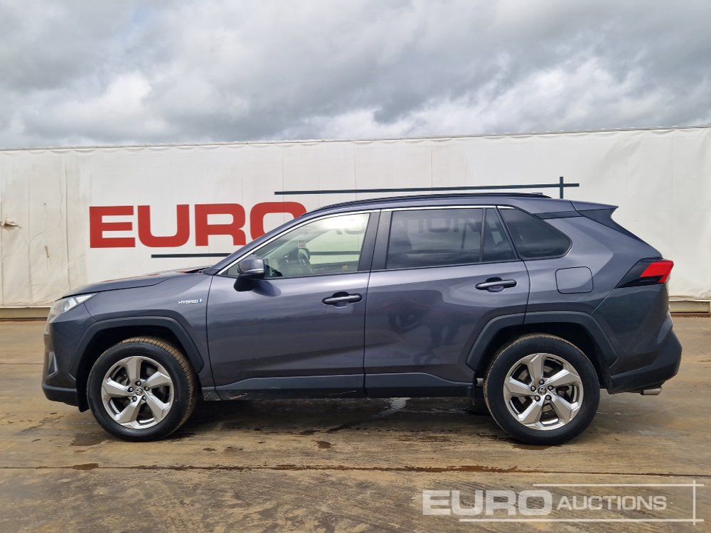 2021 Toyota RAV 4 - SUV: slika 2021 Toyota RAV 4 - SUV 2021 Toyota RAV 4 - SUV: slika 2021 Toyota RAV 4 - SUV